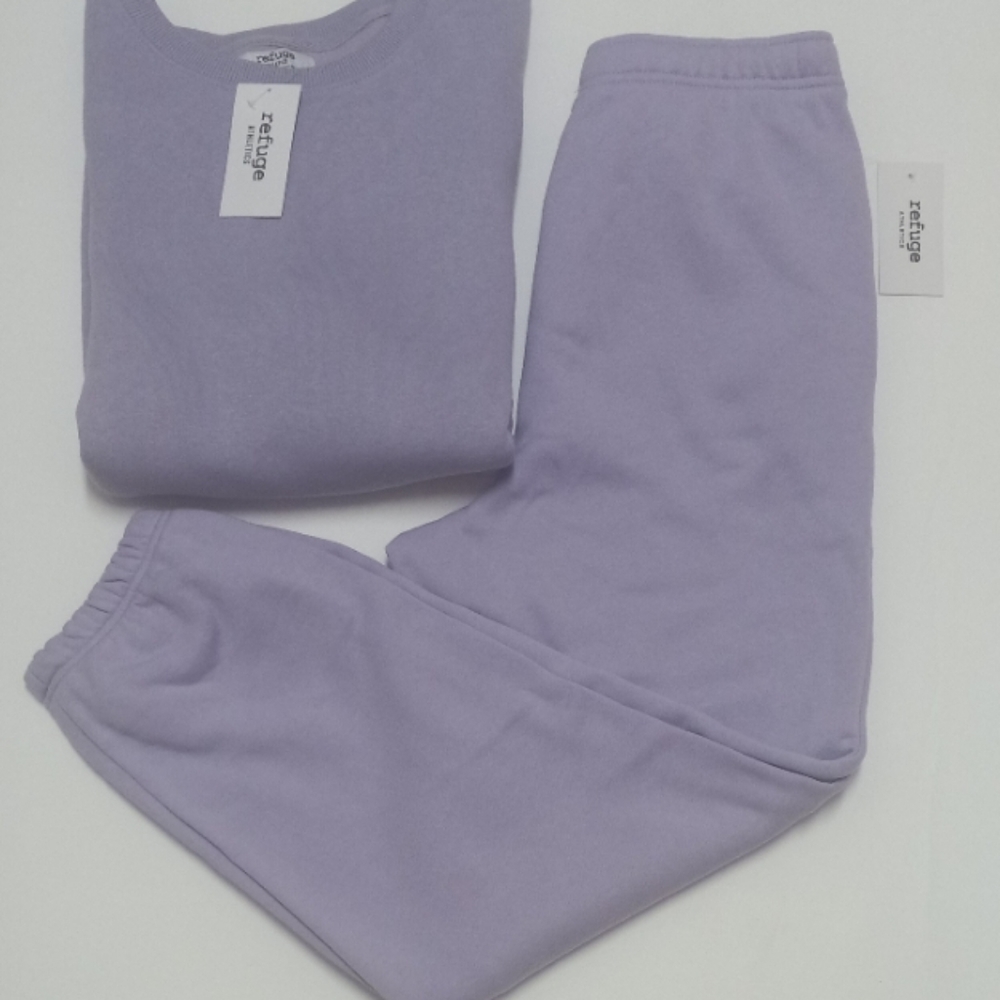 Two piece purple jogger outfit. Size M